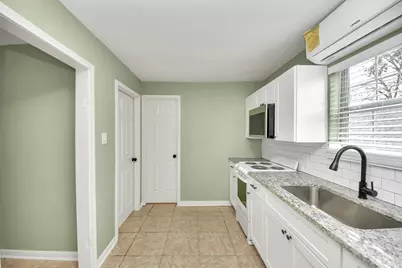 4102 Engelke Street #C, Houston, TX 77003 - Photo 6