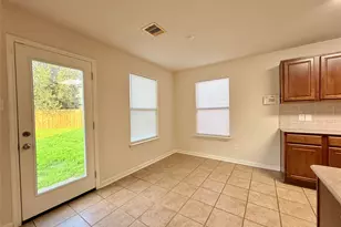 431 Mantova Dr, Houston, TX 77073 - Photo 10