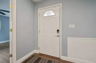 114 E Wildwinn Dr, Alvin, TX 77511 - Photo 6