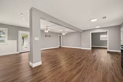 114 E Wildwinn Drive, Alvin, TX 77511 - Photo 8