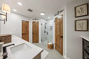 11810 Cypresswood Dr, Houston, TX 77070 - Photo 8