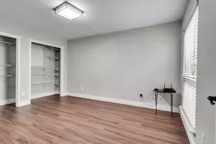 2703 Shady Ln, Webster, TX 77598 - Photo 16