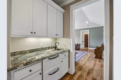 13127 Highwood Road, Houston, TX 77079 - Photo 18