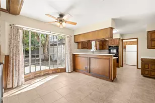 16418 Heatherdale Dr, Houston, TX 77059 - Photo 16