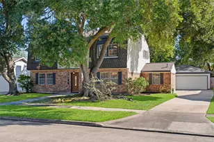 16418 Heatherdale Dr, Houston, TX 77059 - Photo 2