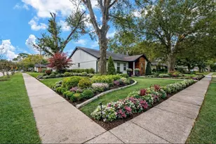 10603 Riverview Dr, Houston, TX 77042 - Photo 2