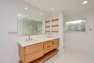 10603 Riverview Dr, Houston, TX 77042 - Photo 34