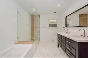 10603 Riverview Dr, Houston, TX 77042 - Photo 40