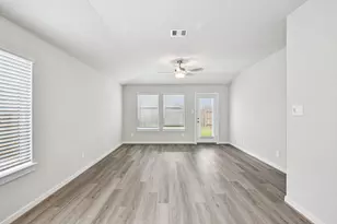 16702 Sterling Clf St, Conroe, TX 77302 - Photo 34