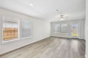 16702 Sterling Clf St, Conroe, TX 77302 - Photo 36