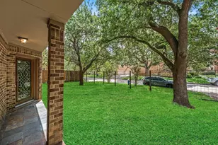 4018 Childress St, Houston, TX 77005 - Photo 2