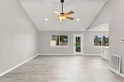 1704 S 1st Street, Conroe, TX 77301 - Photo 8