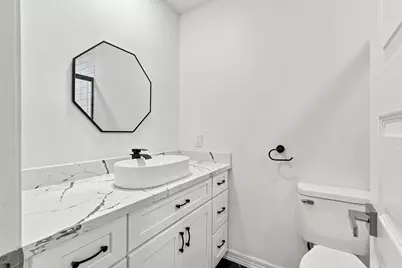 1704 S 1st Street, Conroe, TX 77301 - Photo 22