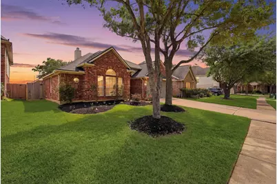 13006 Wedgewater Lane, Pearland, TX 77584 - Photo 2