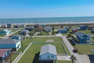 4219 Liberty Dr, Galveston, TX 77554 - Photo 34