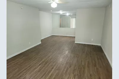 9700 Leawood Boulevard #1501, Houston, TX 77099 - Photo 4