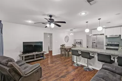 1011 11th Street N, Texas City, TX 77590 - Photo 8