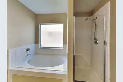 913 Almond Street, Baytown, TX 77521 - Photo 16