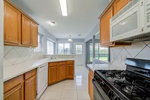 13915 Fort Nelson Dr, Houston, TX 77083 - Photo 10