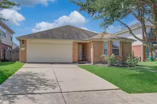 13915 Fort Nelson Dr, Houston, TX 77083 - Photo 1
