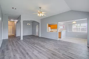 13915 Fort Nelson Dr, Houston, TX 77083 - Photo 16