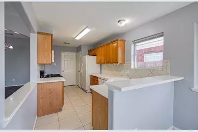 13915 Fort Nelson Drive, Houston, TX 77083 - Photo 8