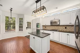 71 Pinepath Pl, The Woodlands, TX 77381 - Photo 10