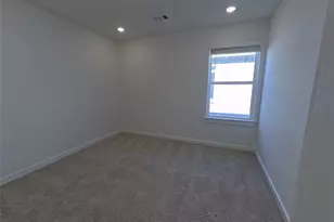 8315 Amber Summit Ln, Angleton, TX 77515 - Photo 4