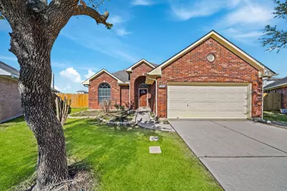 7202 Lyndhurst Village Lane, Spring, TX 77379 - Photo 2