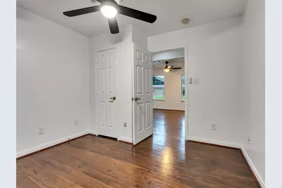 4930 Holloway Drive, Houston, TX 77048 - Photo 30
