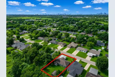 4930 Holloway Drive, Houston, TX 77048 - Photo 6