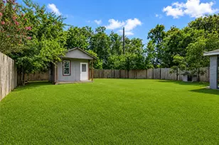 4930 Holloway Dr, Houston, TX 77048 - Photo 12