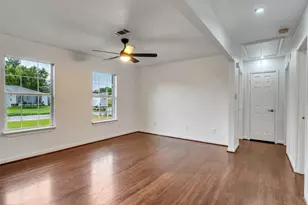 4930 Holloway Dr, Houston, TX 77048 - Photo 24