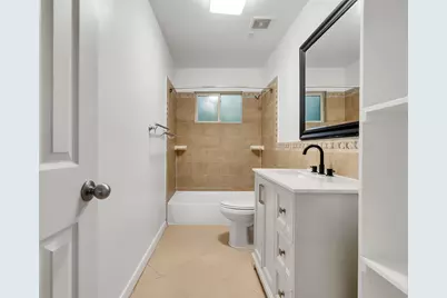 4930 Holloway Drive, Houston, TX 77048 - Photo 28