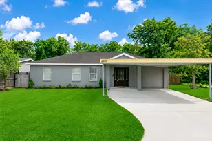 4930 Holloway Dr, Houston, TX 77048 - Photo 1
