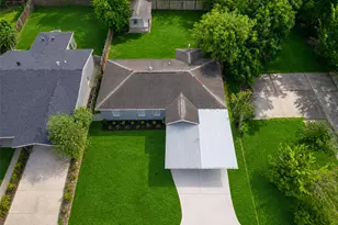 4930 Holloway Dr, Houston, TX 77048 - Photo 2