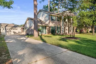 13718 Balmore Cir, Houston, TX 77069 - Photo 2