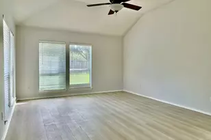 3131 Valley Ct, Manvel, TX 77578 - Photo 14