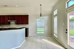 3131 Valley Ct, Manvel, TX 77578 - Photo 10