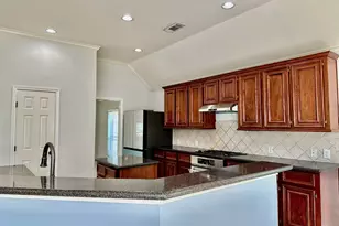 3131 Valley Ct, Manvel, TX 77578 - Photo 12