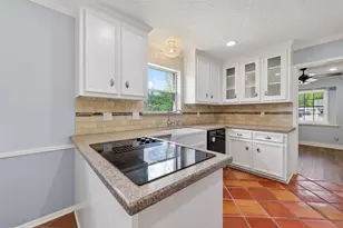 906 Pear Tree Ln, Houston, TX 77073 - Photo 14