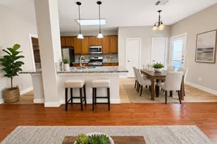 11720 Chanteloup Dr, Houston, TX 77047 - Photo 2