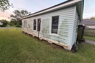 845 13th St, Port Arthur, TX 77640 - Photo 12