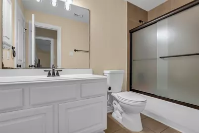 2 Glistening Pond Place, The Woodlands, TX 77382 - Photo 18
