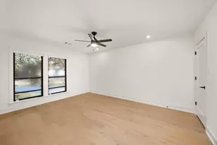 709 W 39th St, Houston, TX 77018 - Photo 22