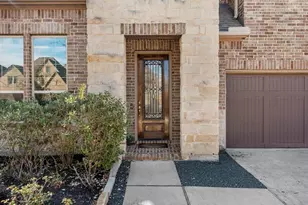 2024 Arrowood Glen Dr, Houston, TX 77077 - Photo 2