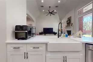 28511 E Benders Landing Blvd, Spring, TX 77386 - Photo 16