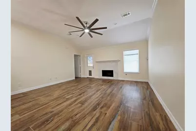 911 Beechgrove Drive, Webster, TX 77058 - Photo 6