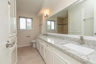 2706 Stetson Ln, Houston, TX 77043 - Photo 38