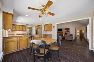 4423 Bermuda Dr, Sugar Land, TX 77479 - Photo 10